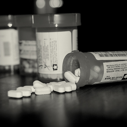 Une situation douloureuse : L’accès aux médicaments en milieu carcéral